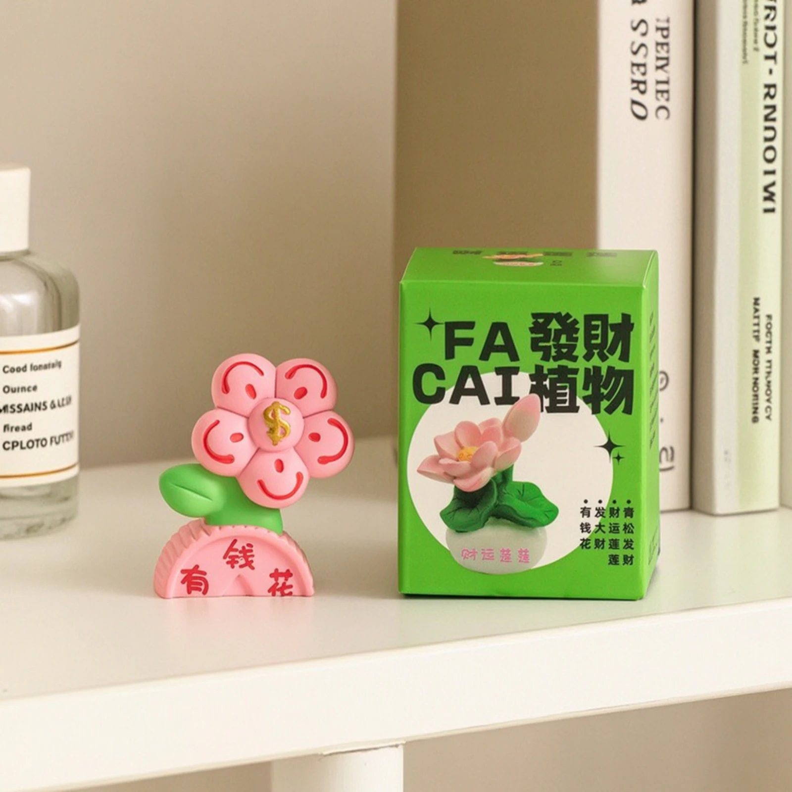 Desktop Ornament Hand-Painted Resin Figurine Desktop Decoration Sculpted Desk Accent Glossy for Bookshelf, Entryway