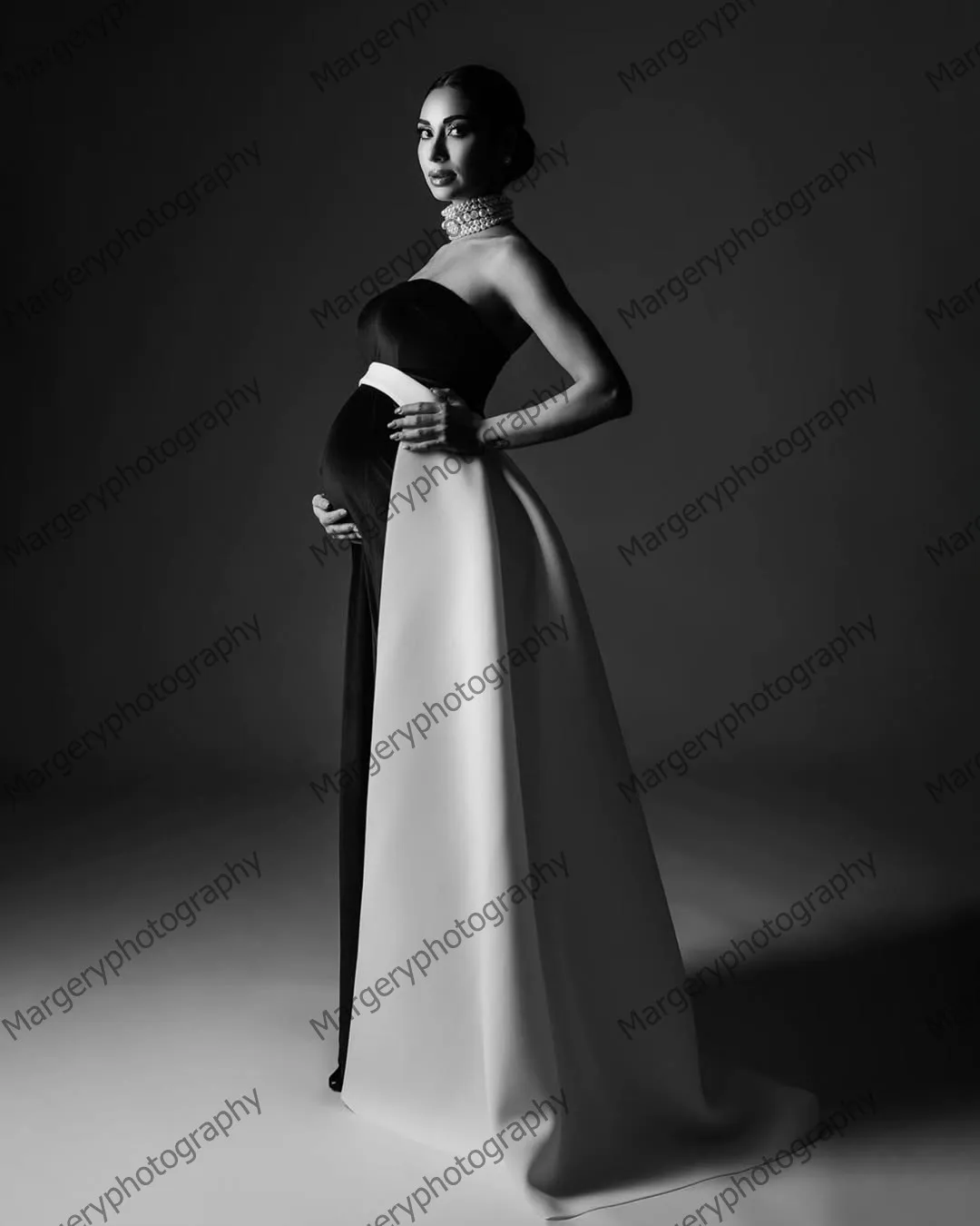 Elegancka długa sukienka ciążowa z odpinanym trenem, nowoczesna sukienka na studniówkę bez ramiączek z wysokim rozcięciem dla kobiet w ciąży, sukienki wizytowe.