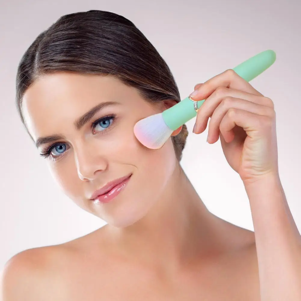 1 قطعة فرشاة التجميل الكهربائية الأساس أحمر الخدود أداة فضفاضة الجمال الاهتزاز قابلة للشحن فرشاة فرشاة لمساحيق التجميل ماكياج قابل للغسل T O0D5