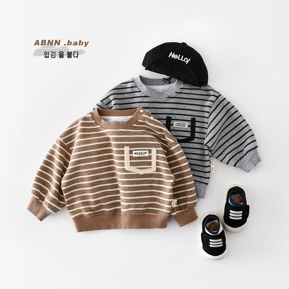 2026 ربيع جديد طفل طويل الأكمام مخطط البلوز الفتيان الفتيات بلوزة كاجوال الرضع القطن فضفاض القمم ملابس الأطفال