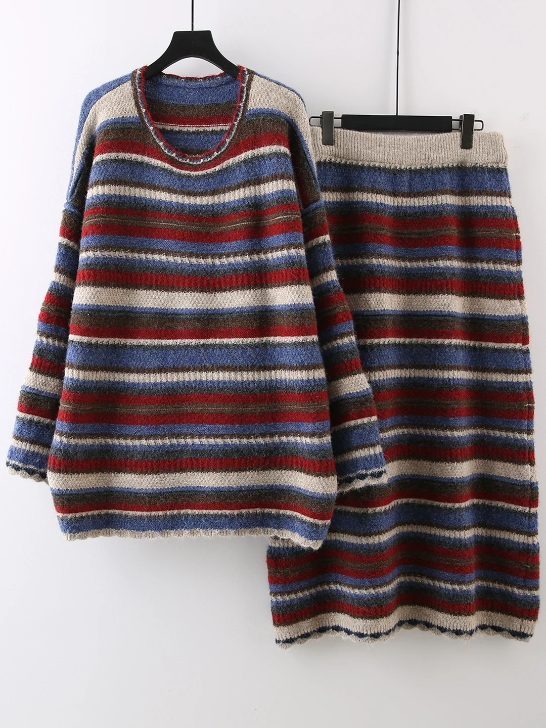 

Winter Lazy Loose Feelings Matching Set Thiened Stripe Sweater f Skirt Casual Sle Two-piece Set Women's Faion Ensemble