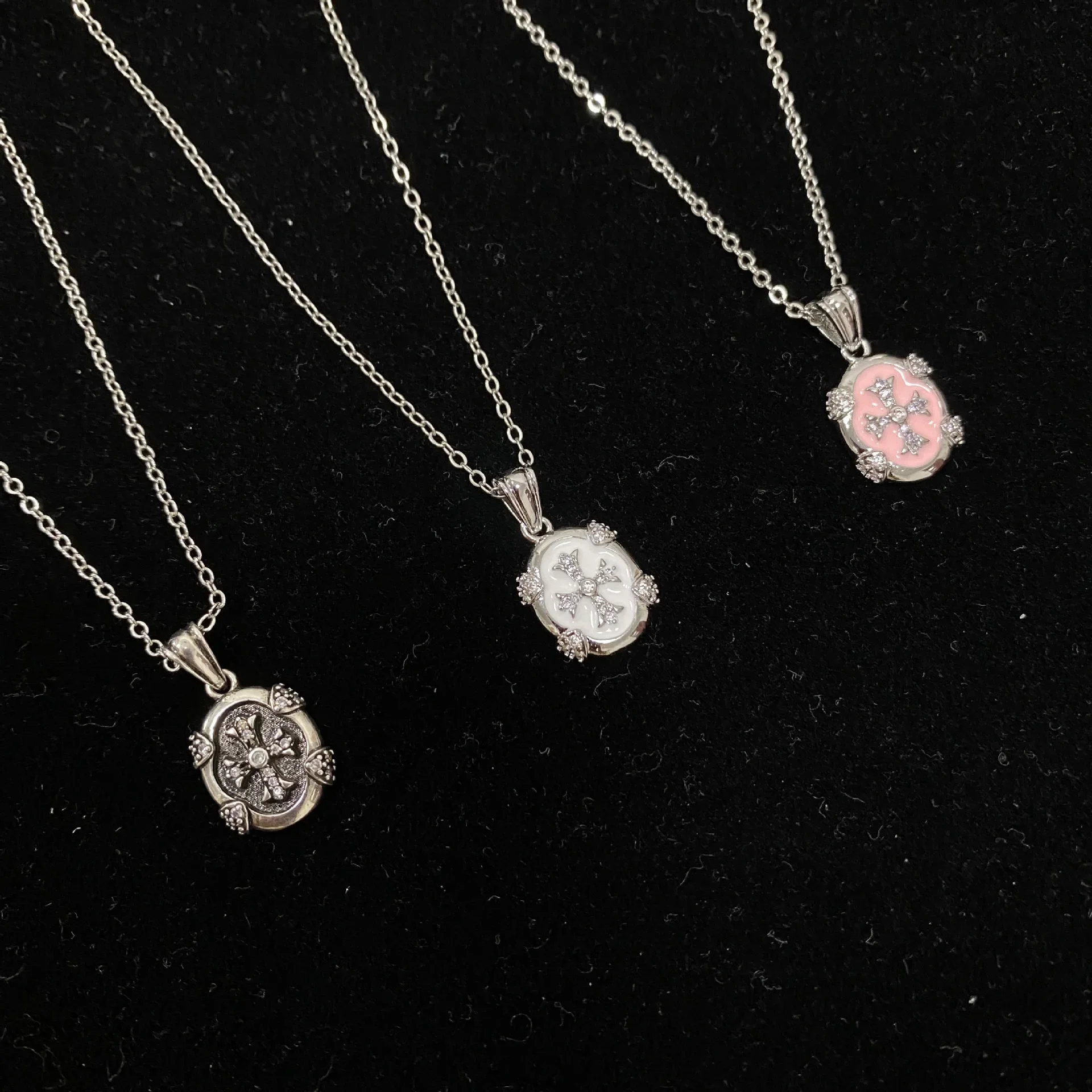 

MDL Муассанит Стиль Средневековый Винтаж Нишевый Дизайн Крест Подвеска 18 К Капельная Эмаль Микро Цирконий Бриллианты Подвеска