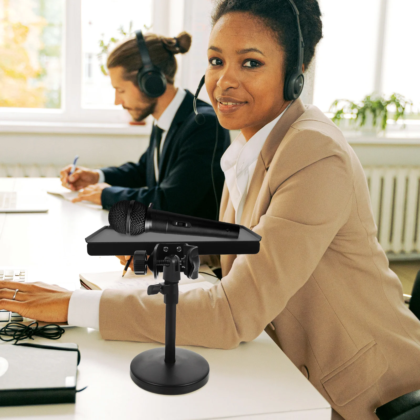 

Mobile Stand Holder Sound Card Tray Adjustable Clamp-on Microphone Rack for Live Broadcast Streaming Office Classroom Studio Use