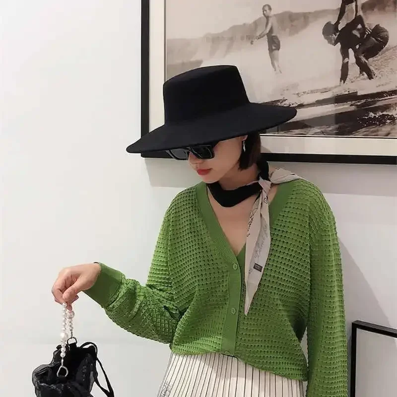 2025  Flatcap New French Elegant Flat-top Cap Dame Hat Retro Wide Brim Felt Hat Women