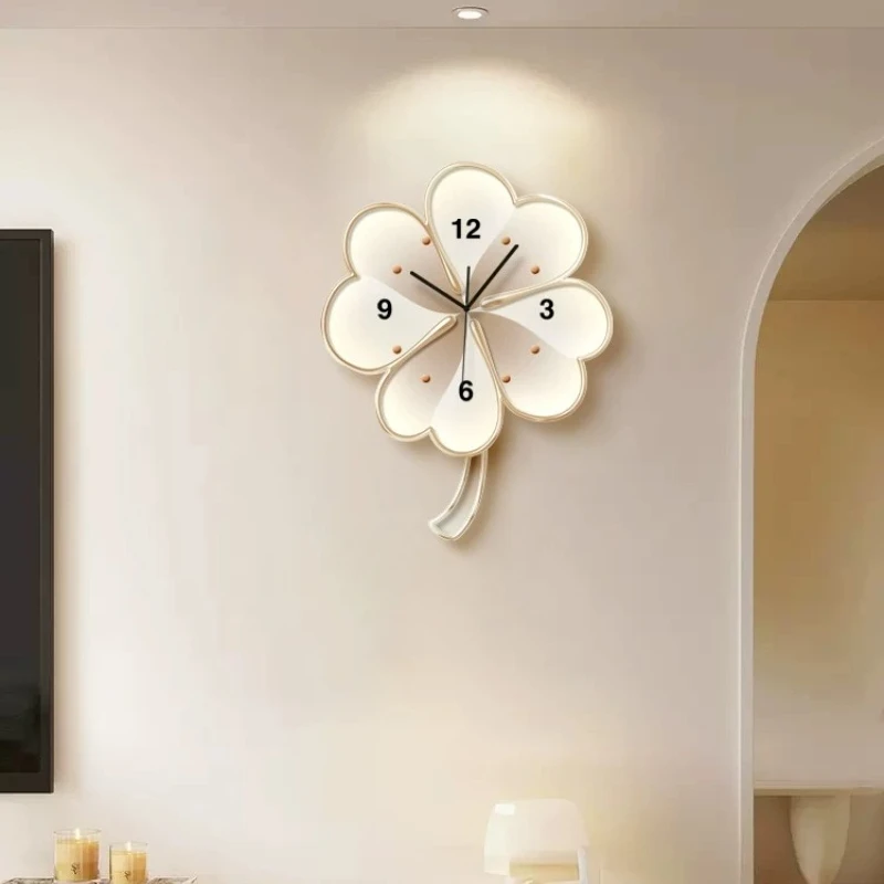 Nordic Fashion Wall Watch Luxury Aesthetic Modern Living Room Wall Watch Minimalist Design Horloge Murale Ornaments Home Decor