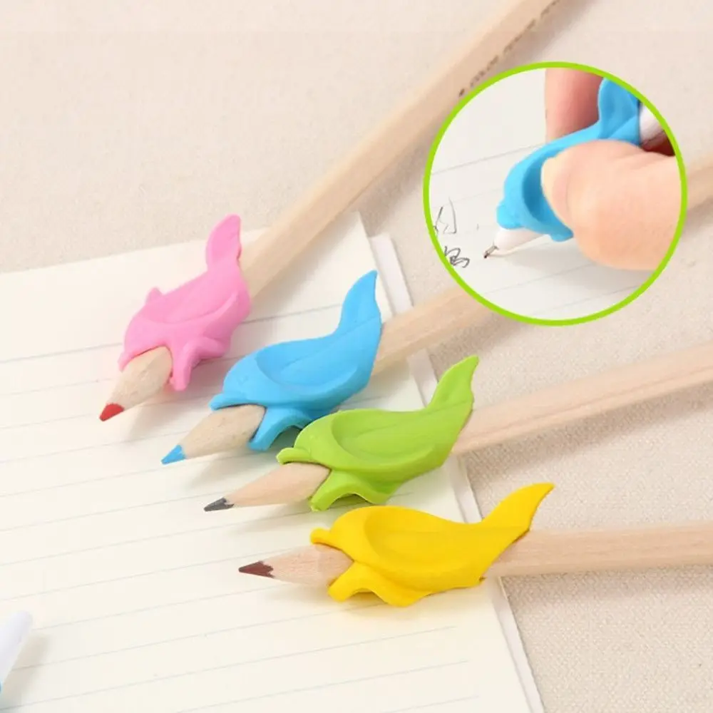 Random Color Fish Shaped Ergonomic Students Silicone Pencil Grips Training Grip Holder Posture Correction Tool Writing Aid Grip