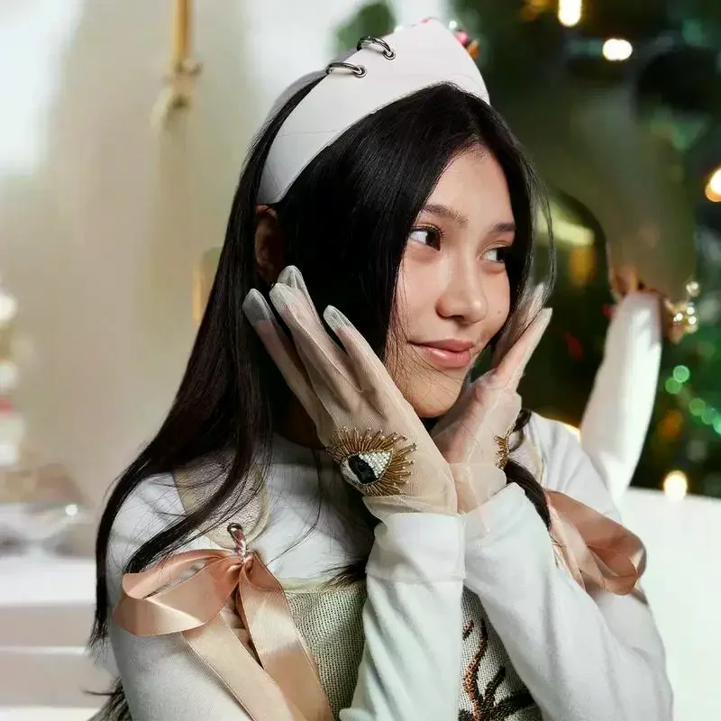 Crown Velvet Headband For Women European And American British Retro Hairpin Headband For Girls Home Leisure Headwear Gift