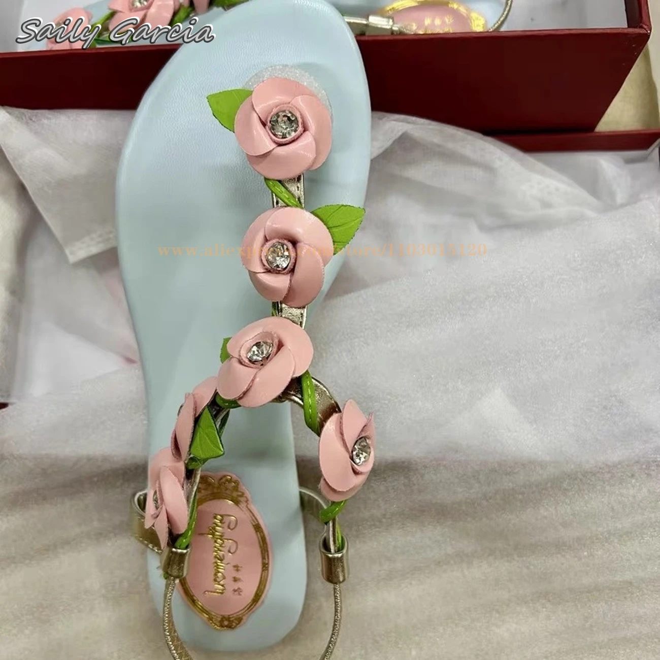 Retro Handmade Roses Rhinestones Flip Flops Sandals 2024 Summer New Fashion Grace Beach Shoes Open Toe Sexy Roman Style Sandals