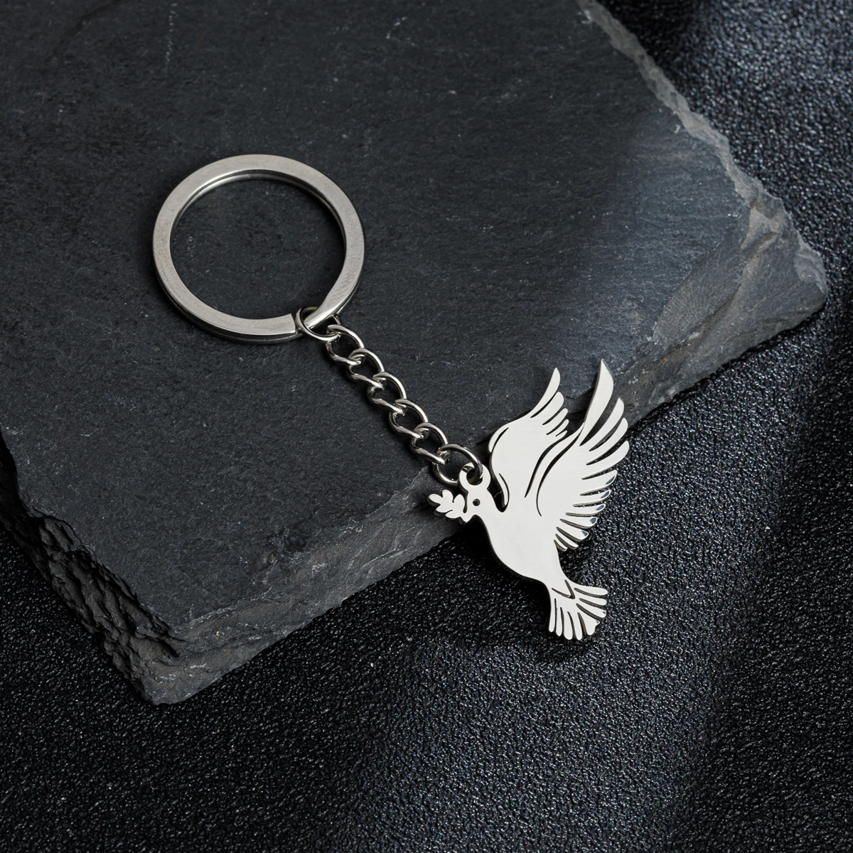 Stainless Steel Fashion Stainless Steel Flying Swallow Bird Pendants Keychain Keyring Accessories For Car Key Chains Jewelry