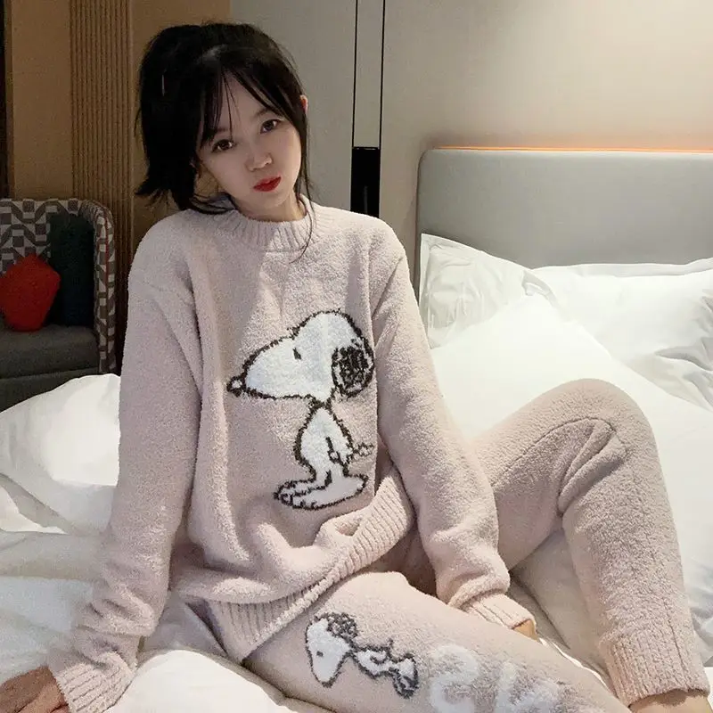 Miniso Snoopy Cartoon Long-Sleeved Soft Plush Pajamas Autumn Winter Cute Girls Thickened Warm and Comfortable Home Wear Set