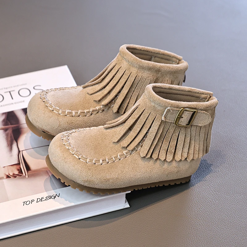 

2025 кожаные ботинки для девочек в стиле ретро, новые детские ботильоны с кисточками в корейском стиле, однотонные универсальные модные детские повседневные короткие ботинки