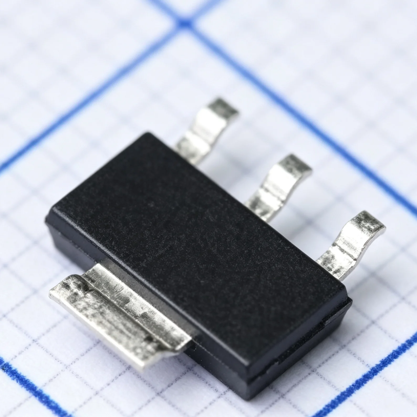 5PCS BSP75NHUMA1 SOT-223 Marking BSP75N 0V~10V 700mA 0.7A 550mΩ chip IC PWR SWITCH N-CHAN 1:1 SOT223 NEW Original BSP75N