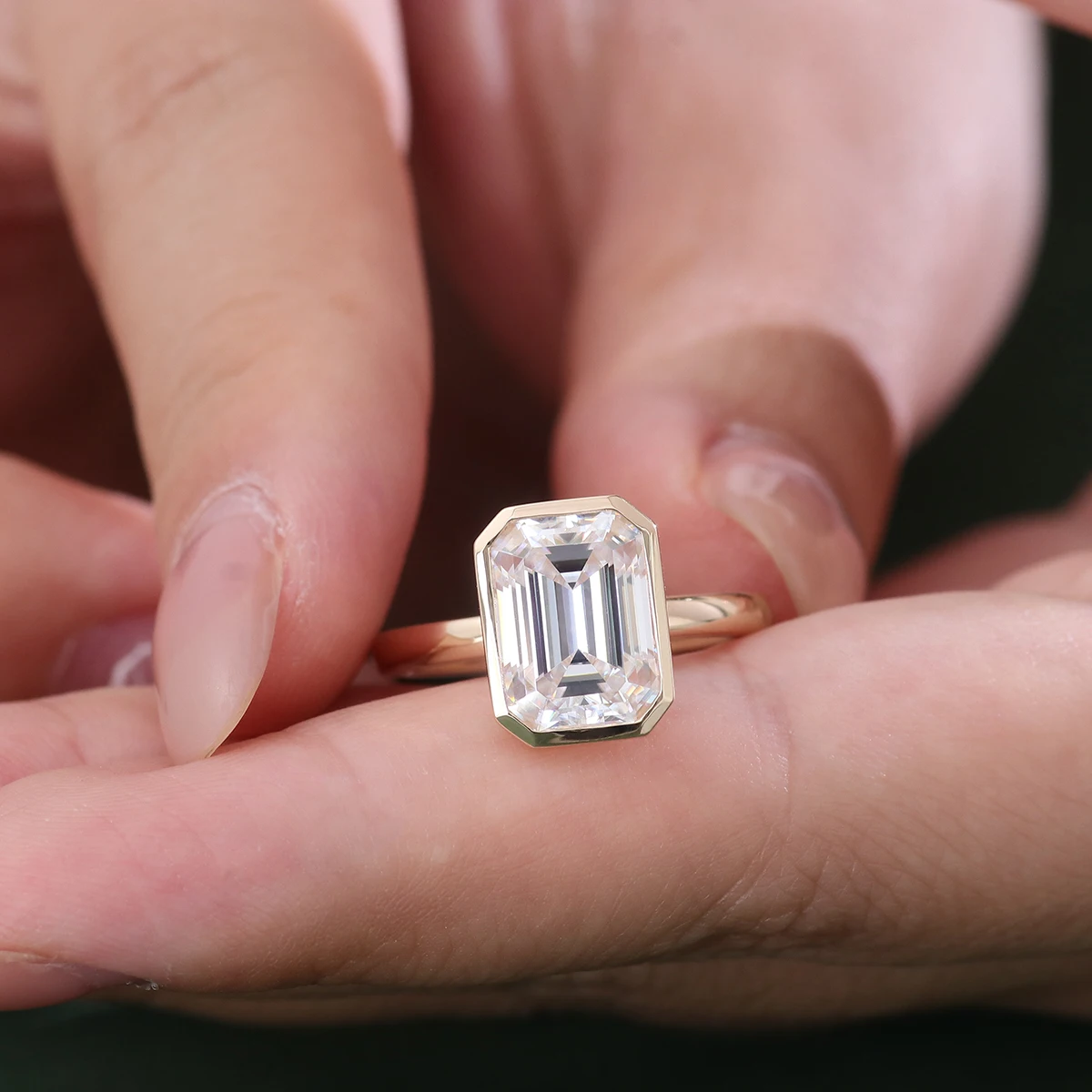 Provence S925 Moissanite Engagement rings for Women Bezel Settings Solitaire Wedding Band D Color 4.5CT With GRA Certificate