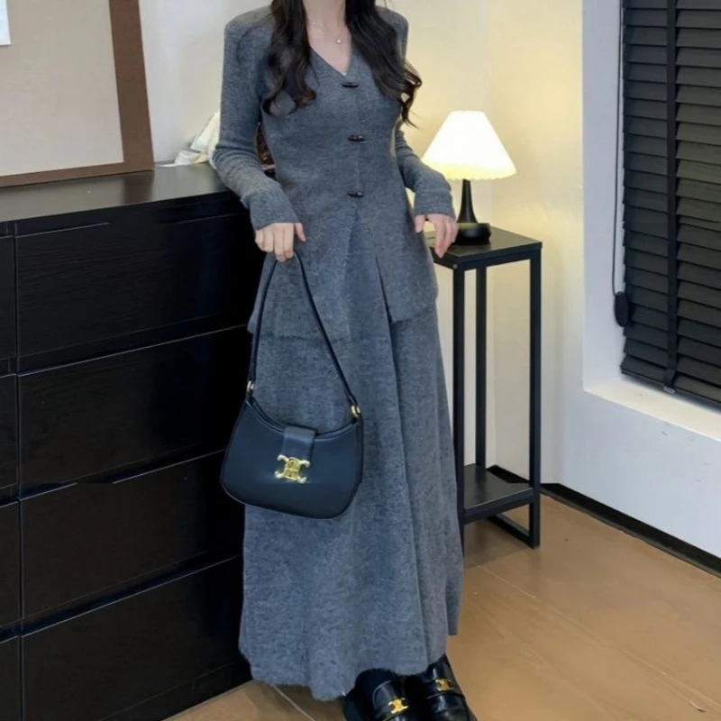

Pair with A Complete Set of Fashionable Small Knitted Suits for Women 2025 Fall/winter Long Skirts