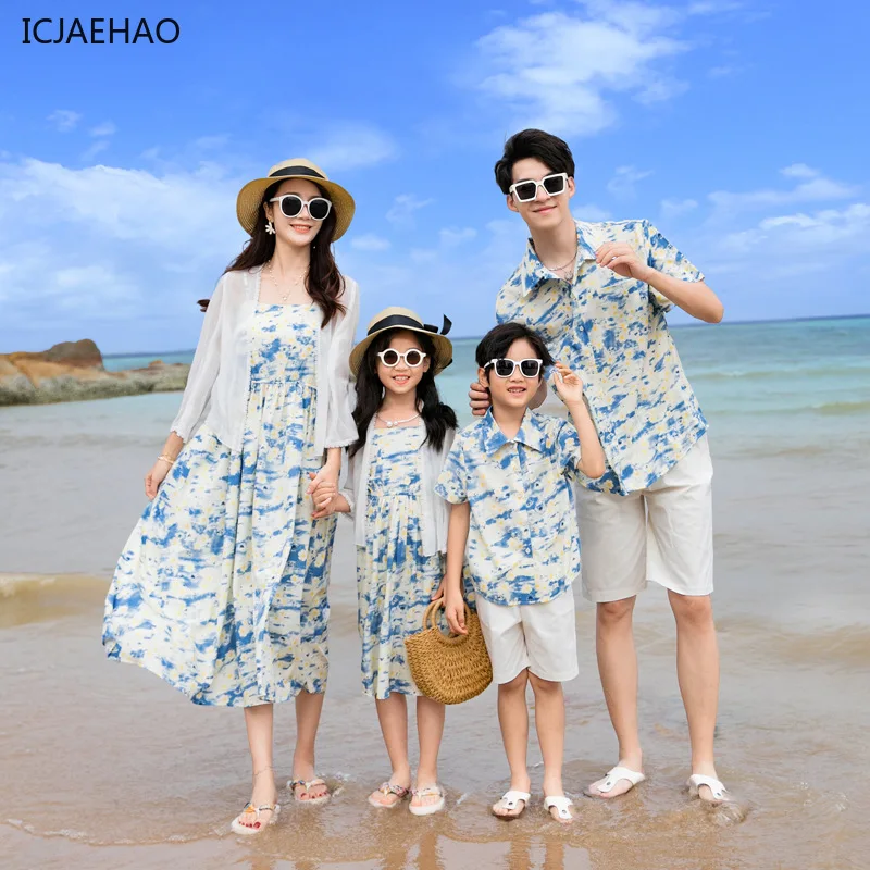 

Matching Family Clothes Mom Dad Daughter Floral Dress Set Beachwear Seaside Vacation Summer Outfits Tropical Floral Shirt