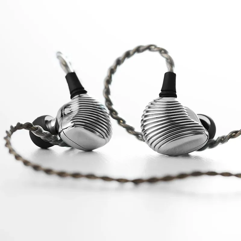 SHANLING ME600 2DD + 3BA 5 السائقين الهجين داخل الأذن سماعة IEM مرحبا الدقة الصوت MMCX 3.5 4.4 مللي متر التوصيل السلكية سماعات الأذن الفولاذ المقاوم للصدأ الجسم