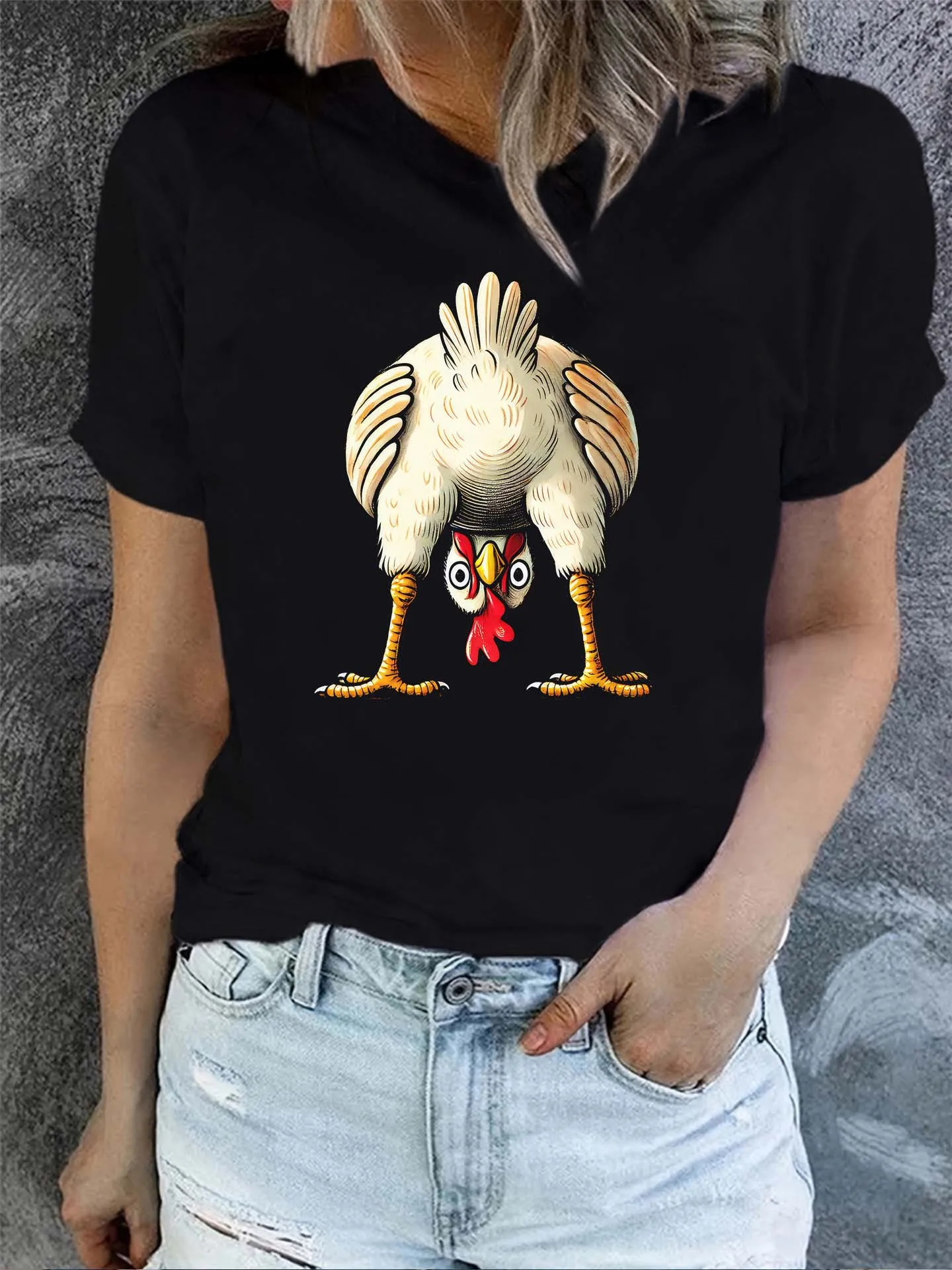 

Women's Funny Chicken Graphic Short Sleeve T-Shirt - Black Crew Neck Casual Top with Cartoon Rooster Print, Medium Stretch