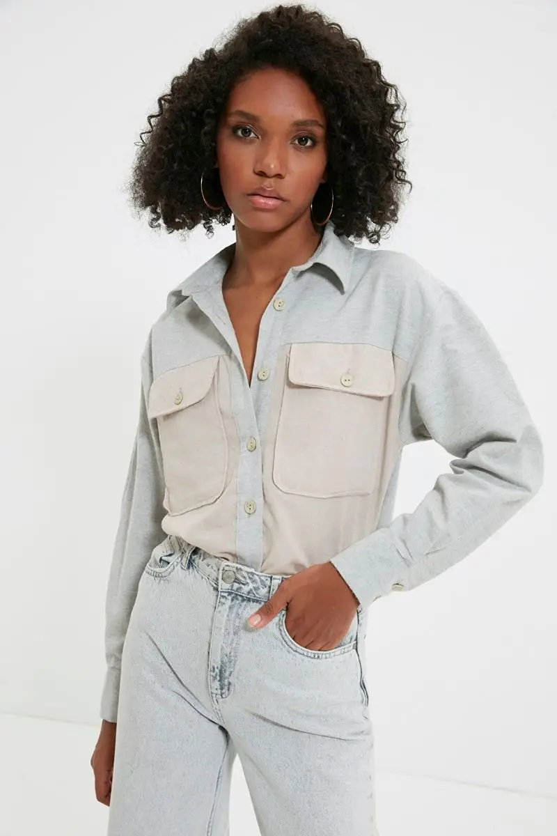 Camisa de bloco de cor bege