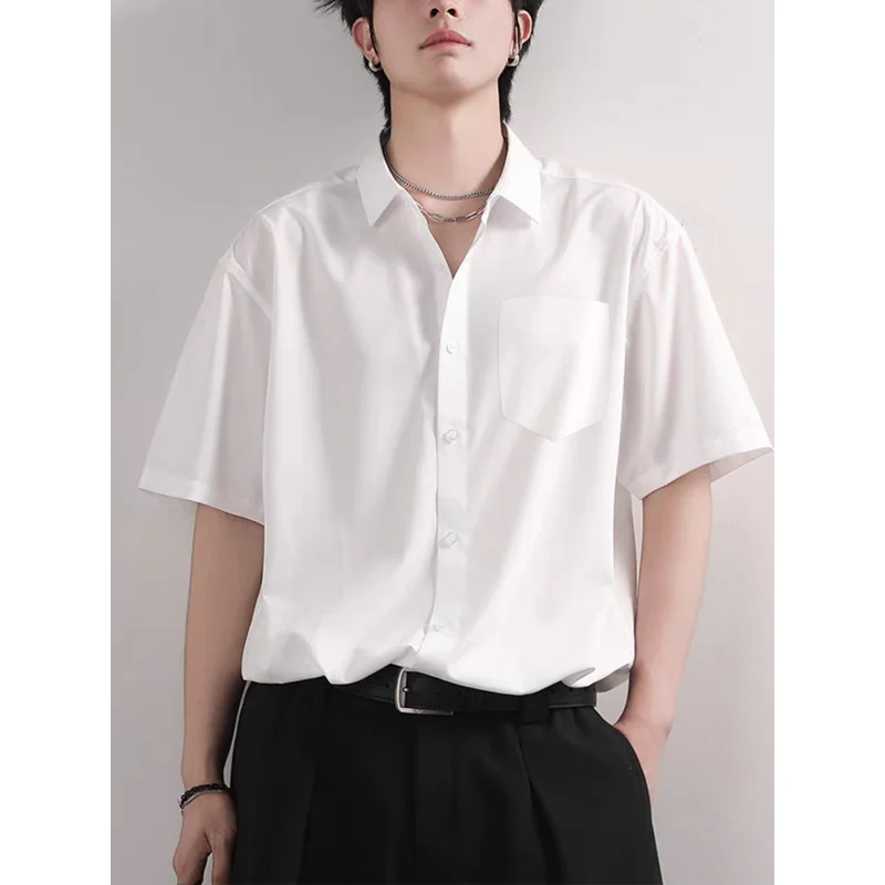 

Мужская рубашка из ледяного шелка с коротким рукавом, летний стиль, гладкая и легкая, белая рубашка, свободный и повседневный дизайн.