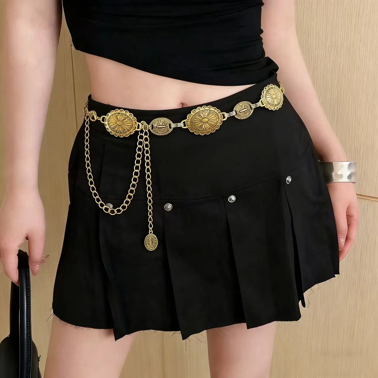 

Ethnic-style oval-patterned waist chain for women, retro belt design, versatile clothing accessory