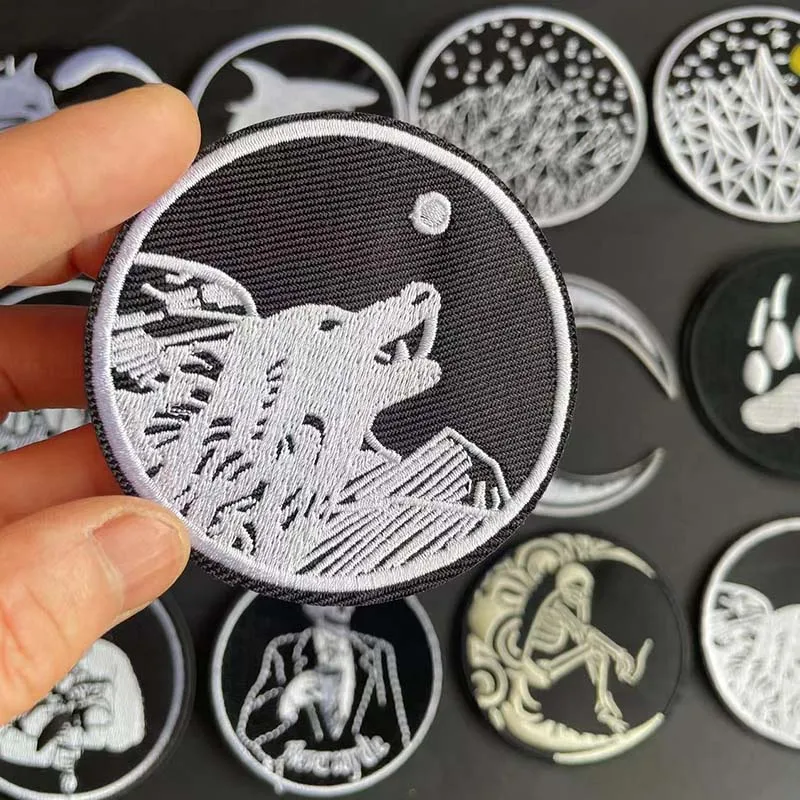 6 Stück/Schwarze Stoff-Applikationen, runde Abzeichen, Kleideraufkleber, Wolf, Pinguin, Bergmotiv, aufbügelbare Patches für Kleidung, Rucksack – Detail 5