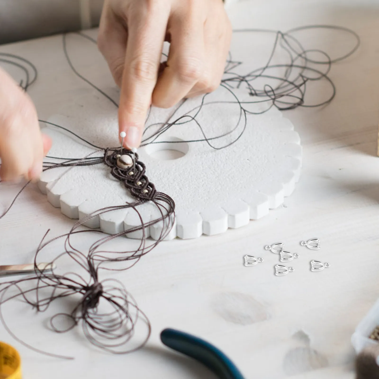 

40Pcs Pendant DIY Material Jewelry Making Supplies Elegant Metal Connector for DIY Pendant Clasp Handmade Craft Projects