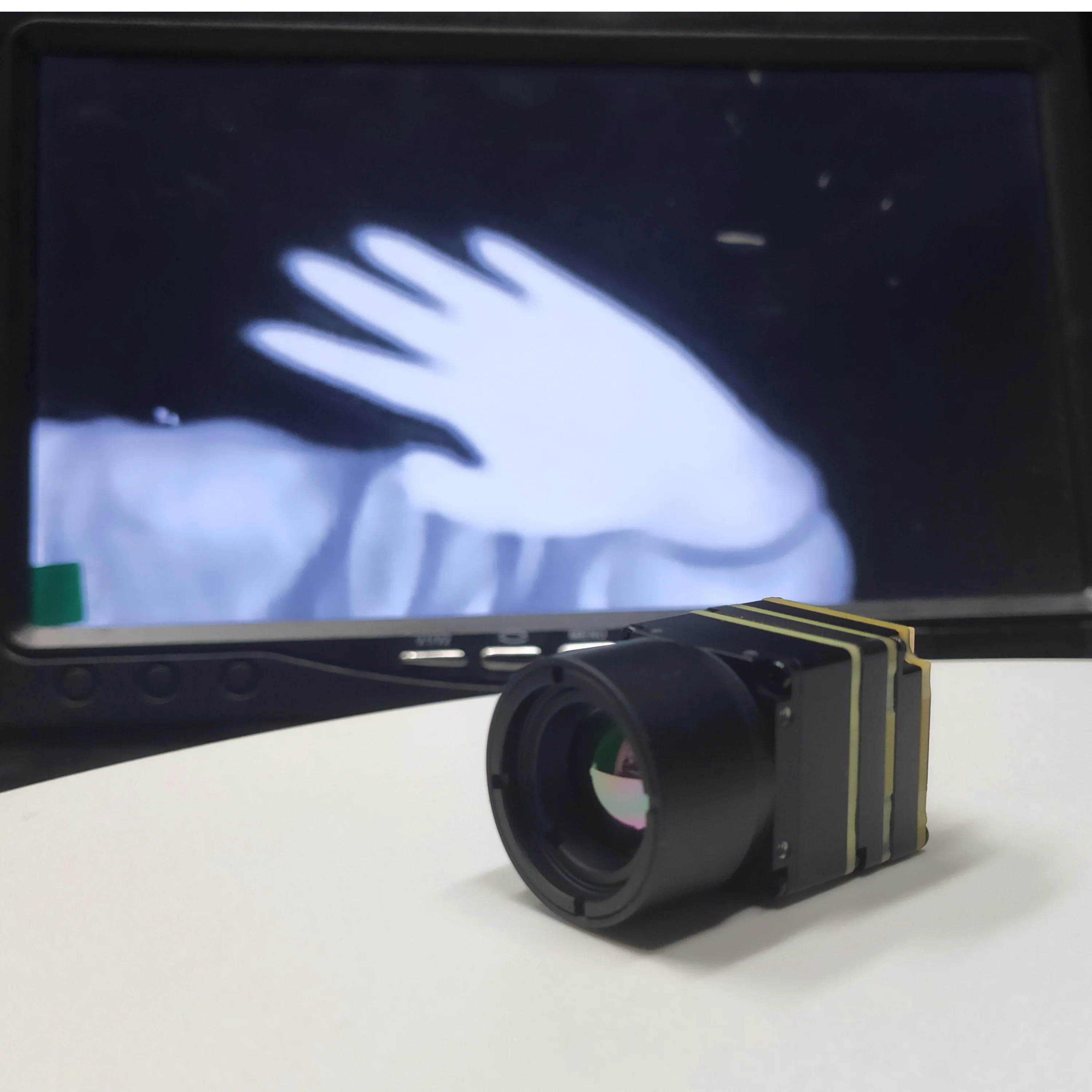 Co to jest moduł kamery termowizyjnej CVBS 256x192 9mm i jak go wykorzystać?