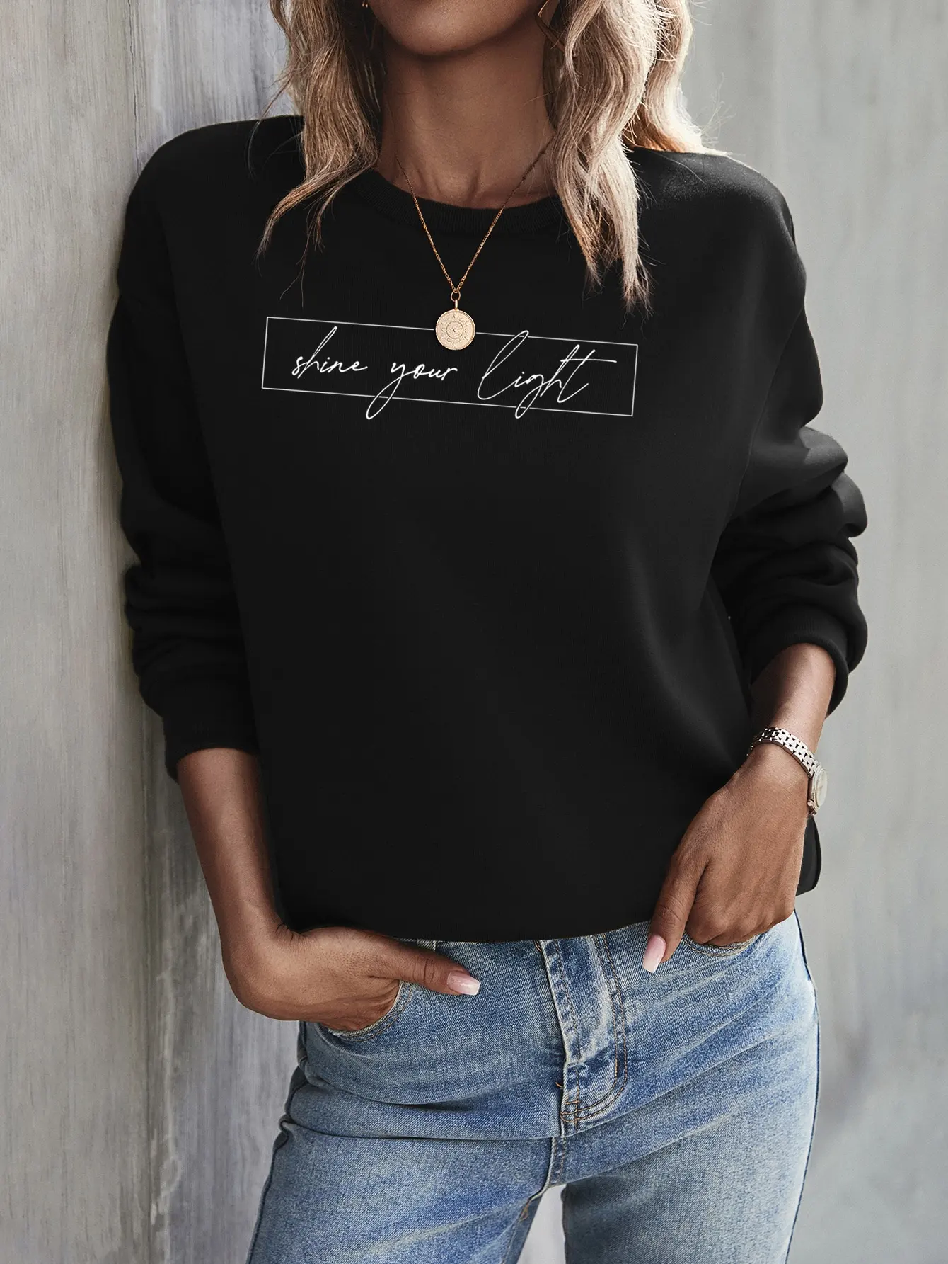 2024 new autumn and winter letter printed round neck pullover casual fit long-sleeved sweatshirt for women