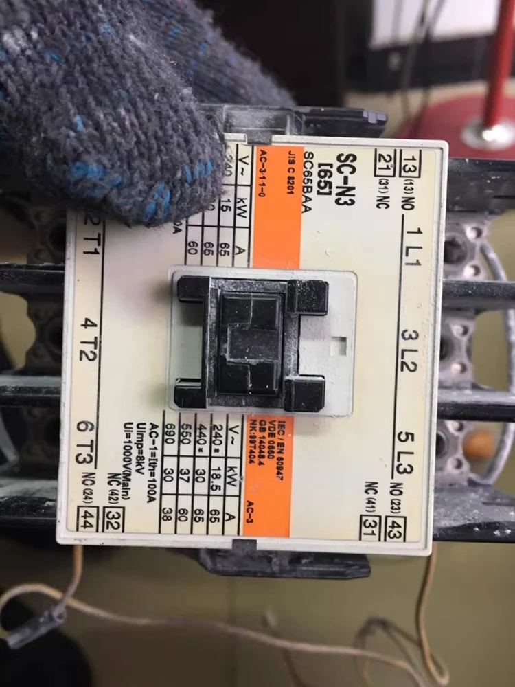 Contactors for frequency converters SC-N4 voltages 220v and 24v SC-N3 and SC-N2