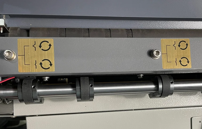 Image 7: Machine à plier le papier numéroté, perforatrice électrique