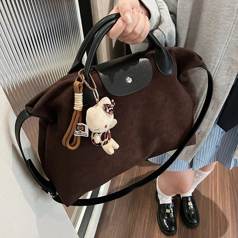 

Sandalwood Velvet Large Capacity Women's Handbag, Simple and Casual Single Shoulder Diagonal Commuting Bag