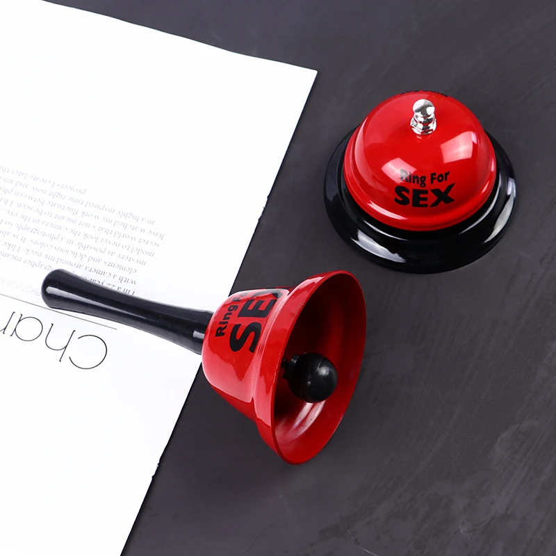 

Красный металлический колокольчик с кольцом в ручной погремушке для украшения кольцевой вечеринки