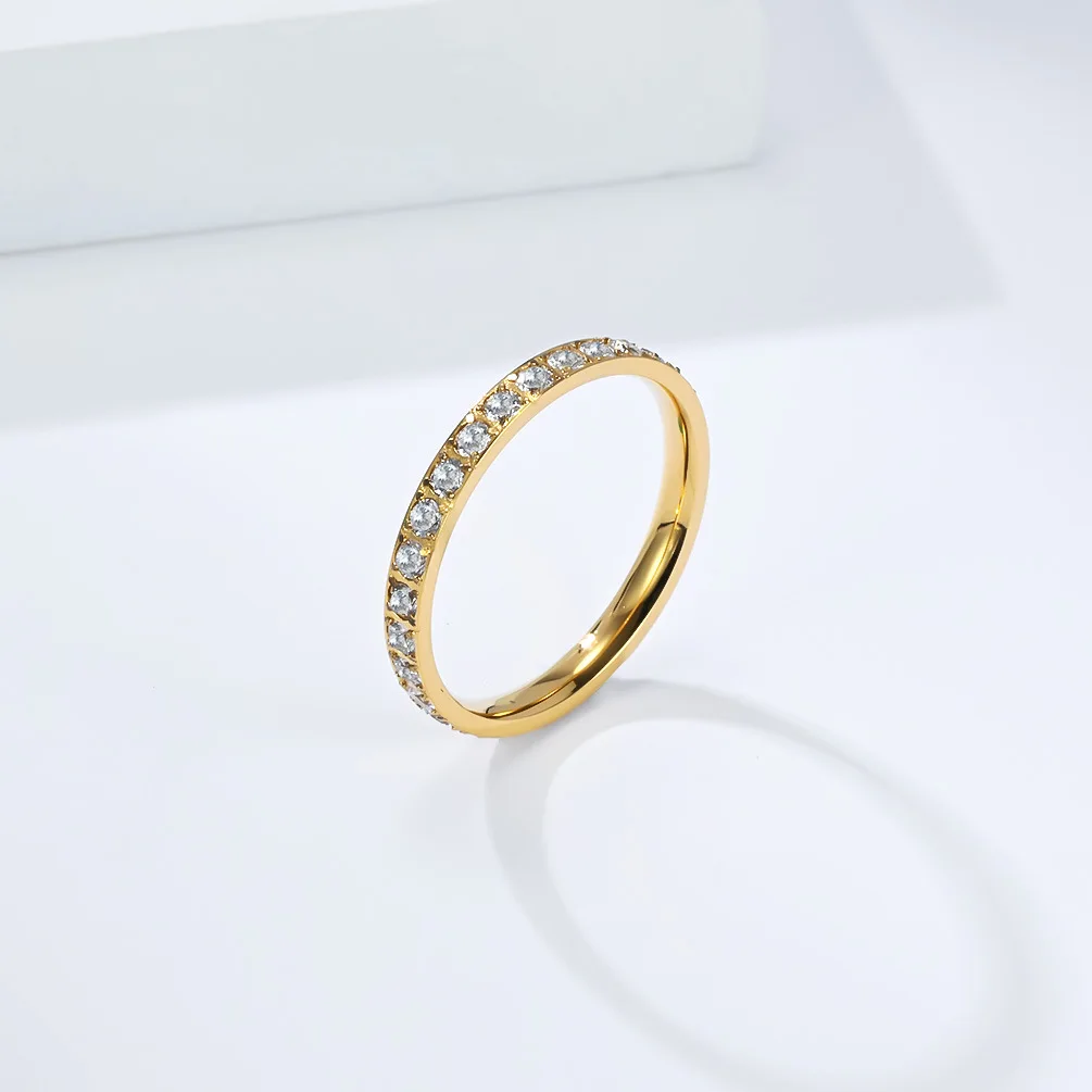 Heißer Verkauf: Hochwertige, stapelbare Fingerringe aus Titanstahl mit Zirkonia für Damen – Modischer Pinky-Ring für Frauen – Detail 9