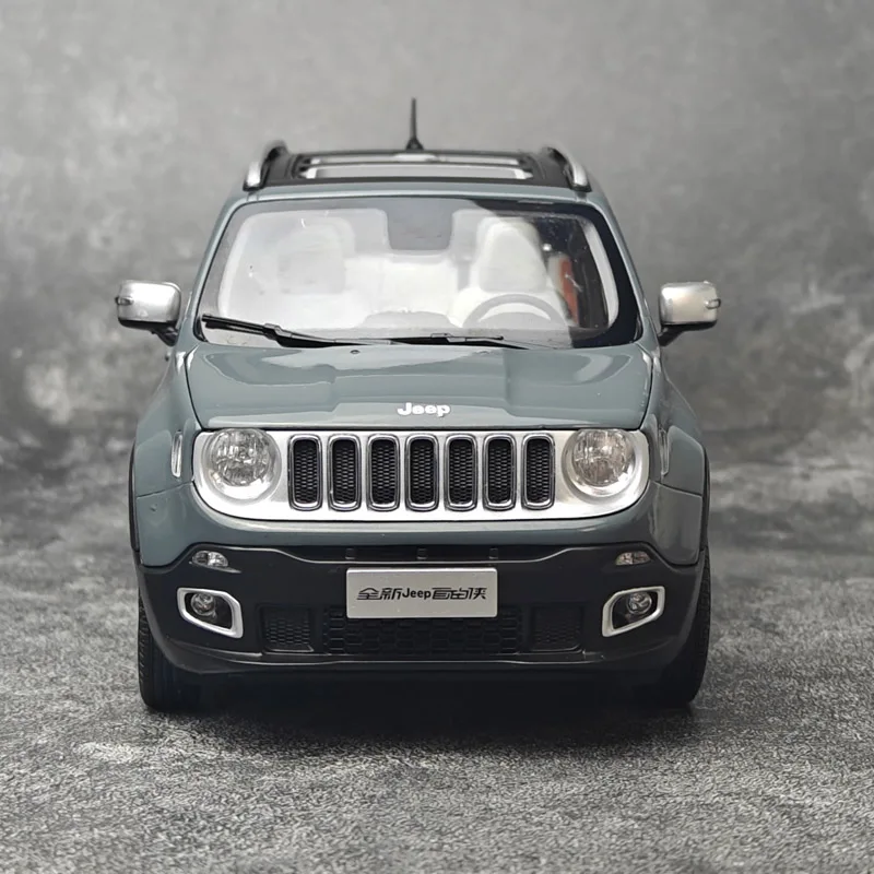 OEM 1/18 scale new Jeep Renegade SUV Metal car model static display pieces holiday gift collection