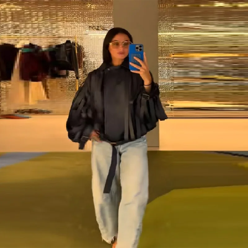 Chaqueta elegante de piel sintética para mujer, abrigo de gran tamaño de manga larga con solapa y cinturones, prendas de vestir a la moda para otoño e invierno 2025