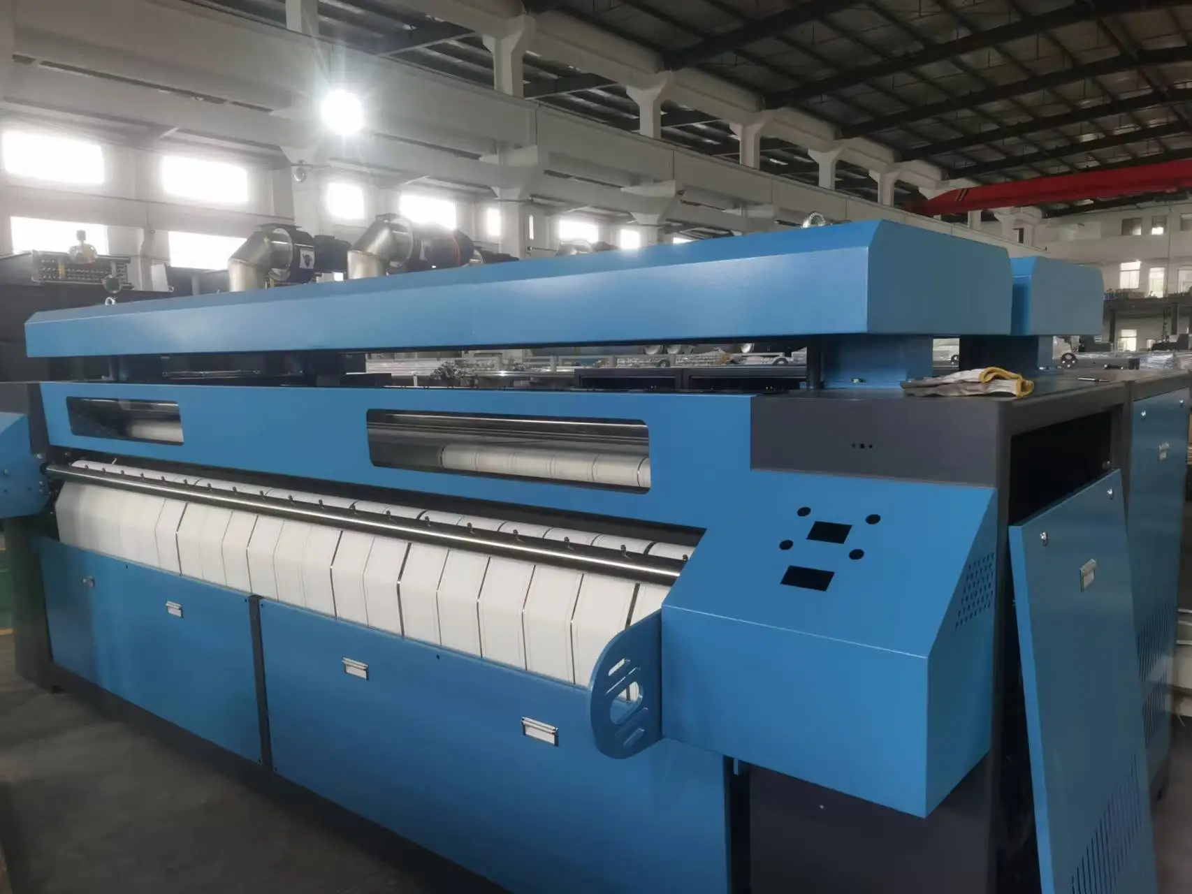 Macchina da stiro industriale per stirare il lavoro piatto a gas con larghezza 3000 mm