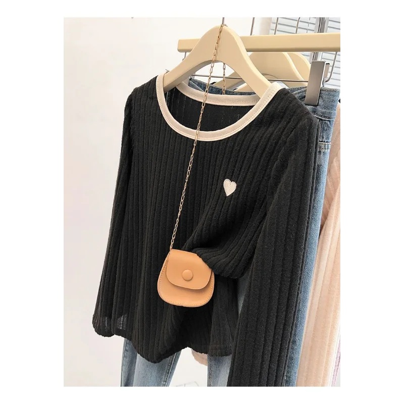 Novo plus size feminino moda cor contrastante amor pit strip engrossado malha topo