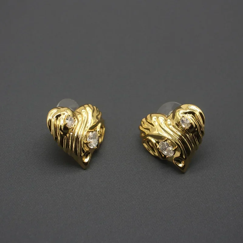 French Paris Graffiti Retro Love Heart European and American Exaggerated Zircon Niche Design Silver Needle Earrings