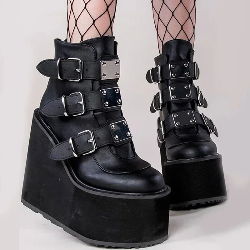 2023 Ankle Boots Platform Wedge Super High Heel Gothic Metal Heart Female Pumps Autumn Ladies Belt Round Toe Lolita Punk Shoe