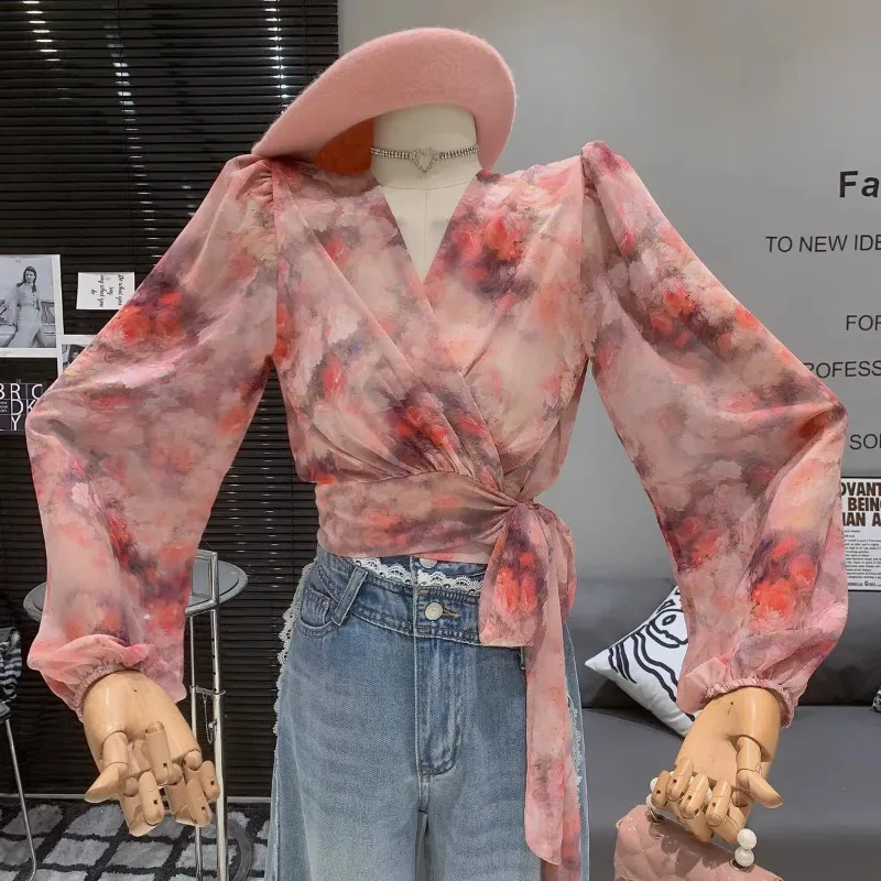 

French Mature Style V-neck Cross-band Straps High-end Printing Versatile Age-reducing Fashionable Lace-up Top for Women