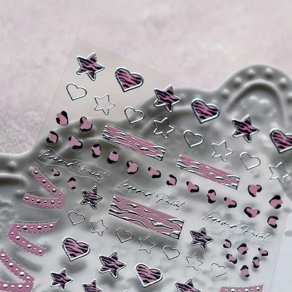 Naklejki na paznokcie 5D Różowy Leopard Hot Stamping Srebrne Serduszka Gwiazdki Koronka Kokardka Wstążka Manicure Sliders