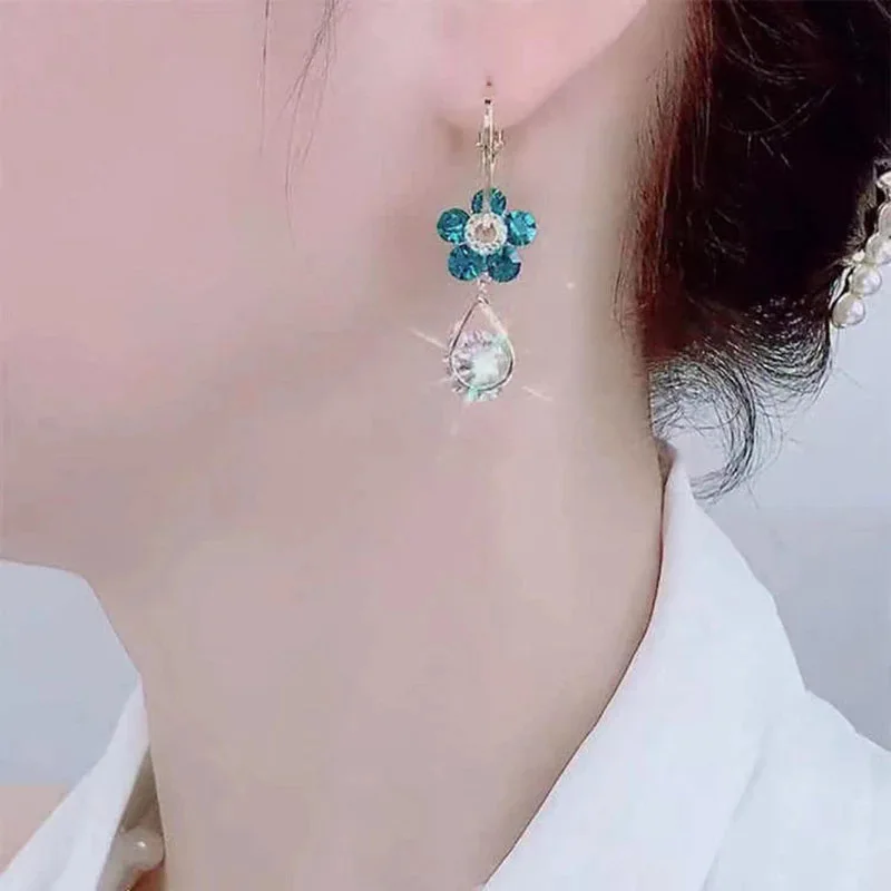 Exquisite Flower Dangle Earings Shiny Full Rhinestones Crystal Drop Earrings Women\'s Fashion Party Wedding Ear Jewelry Gifts K-