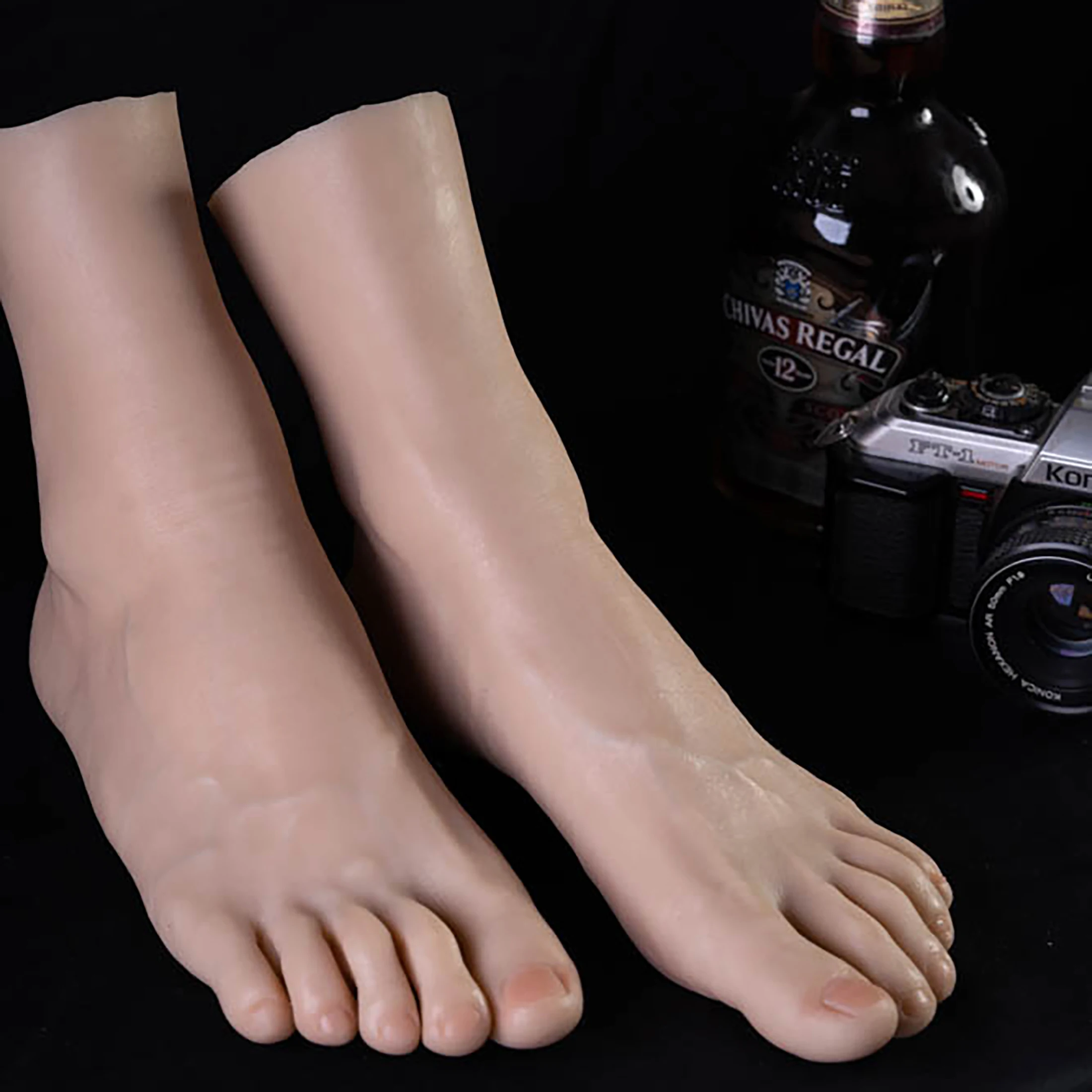 ZISHINE Lifelike Liquid Silicone Foot Model TG4401 for Fake Nail Art Male Feet Socks Jewelry Display Massage Practice Heatable
