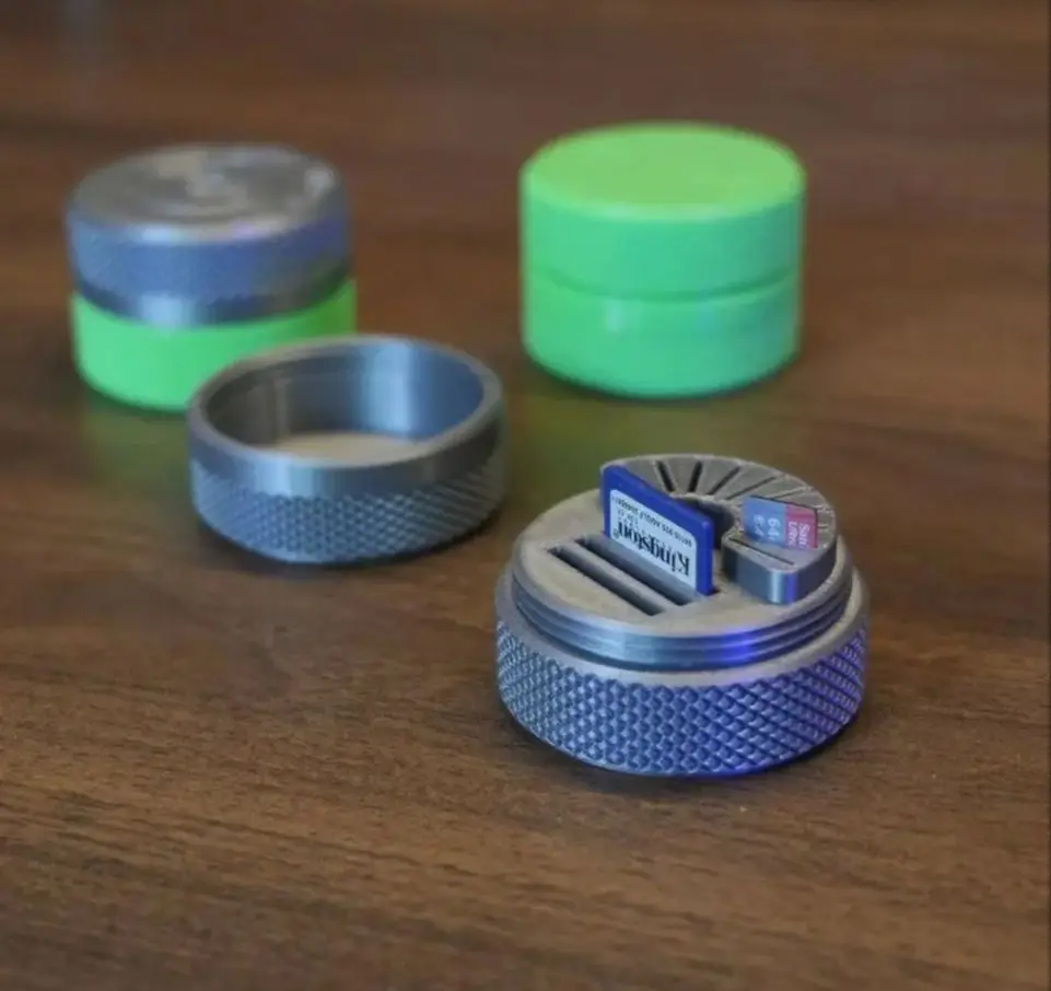 

3D Printed Sd Card Storage Box Tf Card Storage Box Camera Dslr Mirrorless Portable Game Memory Card Threaded Cylindrical Round Box