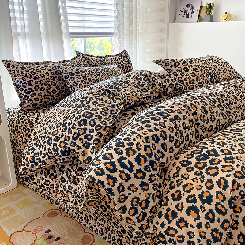 3pcs Leopard Pattern Duvet Cover Bedding Set Double Queen Size, Microfiber Soft Quilt Cover with Pillowcases, Girls Room Decor