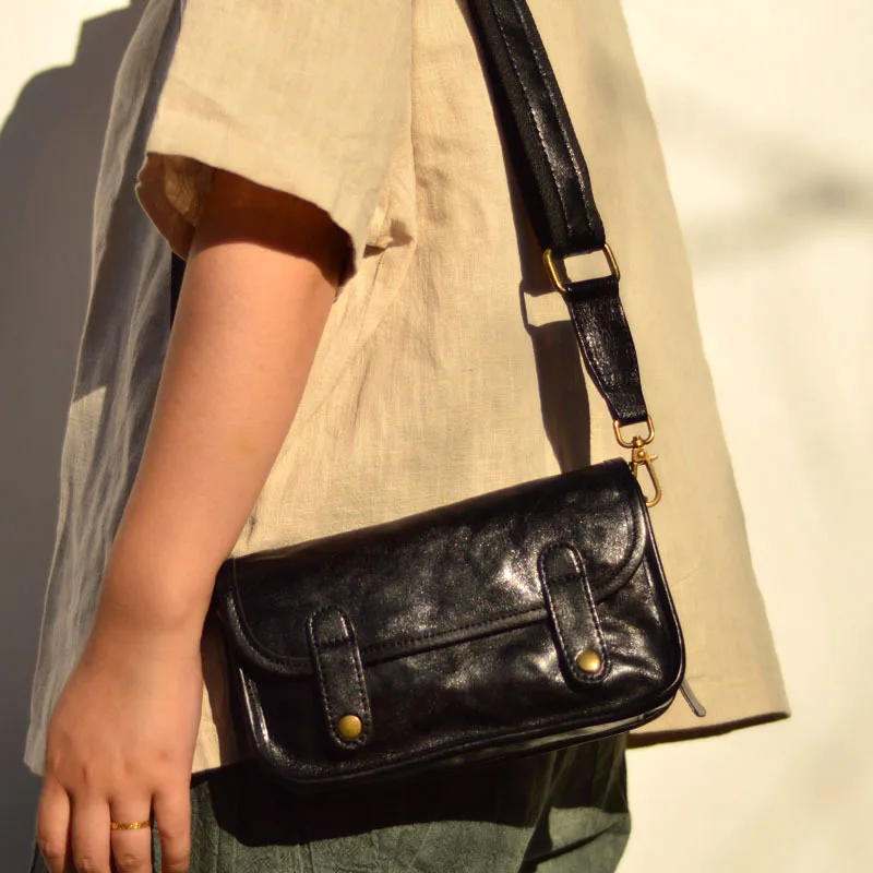 

AETOO Leather casual retro shoulder bag Street trend small bag Korean imported vegetable tanned cow leather women crossbody bag