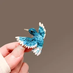 Vintage Alloy Hummingbird Brooches for Women Metal Bird Pin Multi Color Ladies Party Dress Accessories Jewelry Gifts Pins Flag
