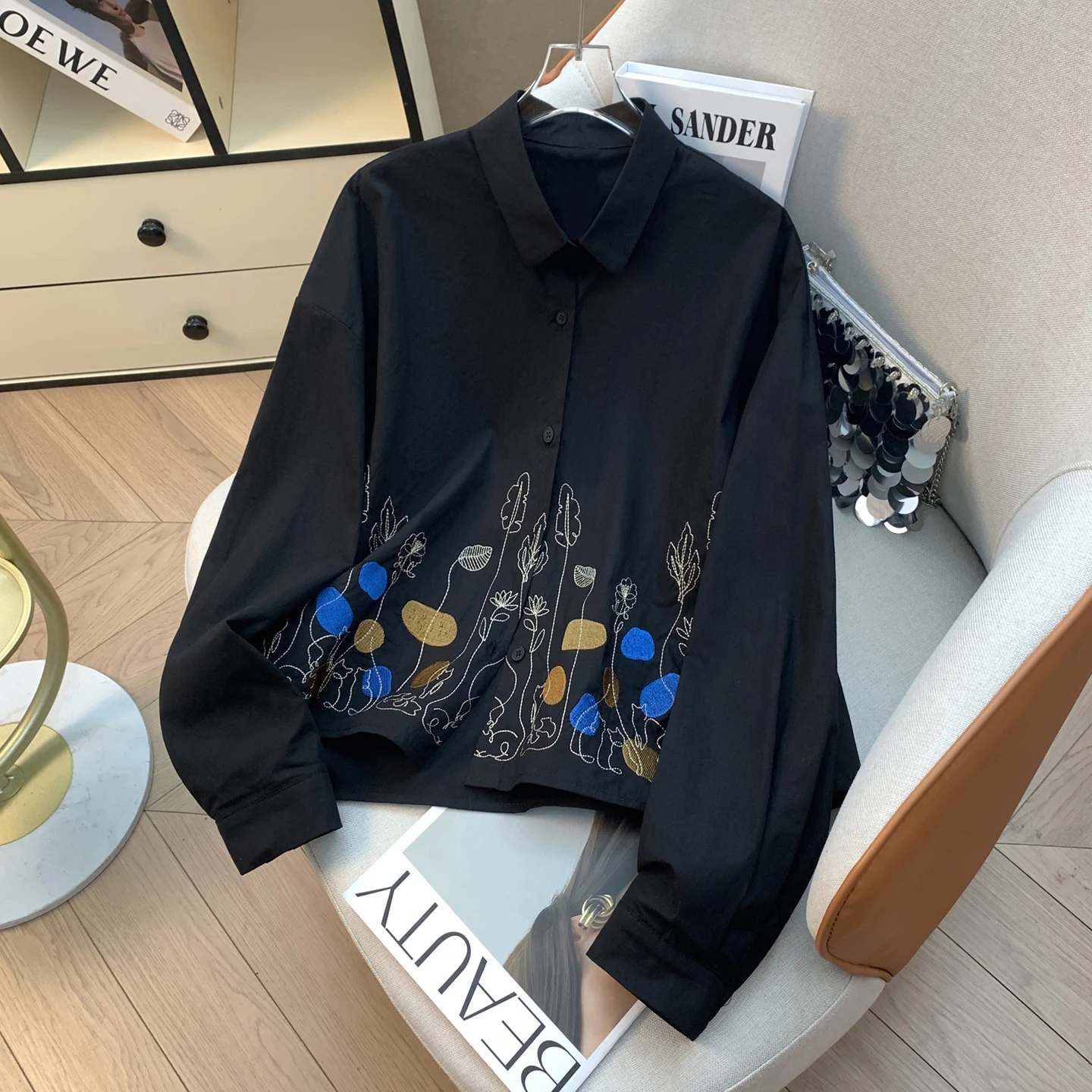 Retro Floral Embroidery Long Sleeve Shirt Loose Fit Versatile Top Small Audience Design Sensation Autumn New Style Women's Cl...