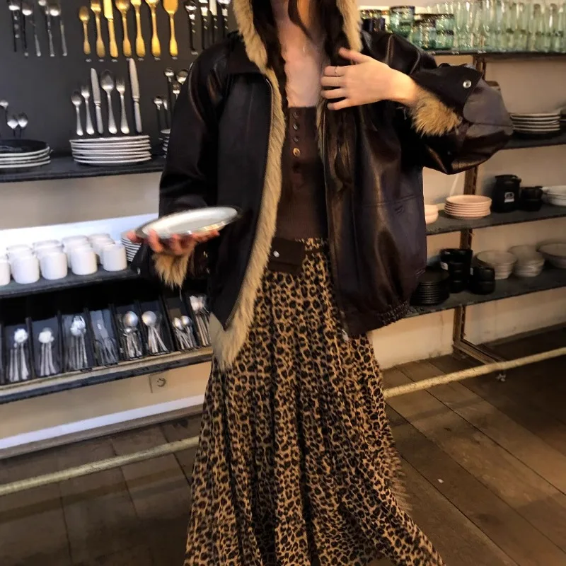 Gonna a trapezio con stampa leopardata stile pigro versatile alla moda in stile coreano con pieghe larghe Gonna di media lunghezza effetto snellente