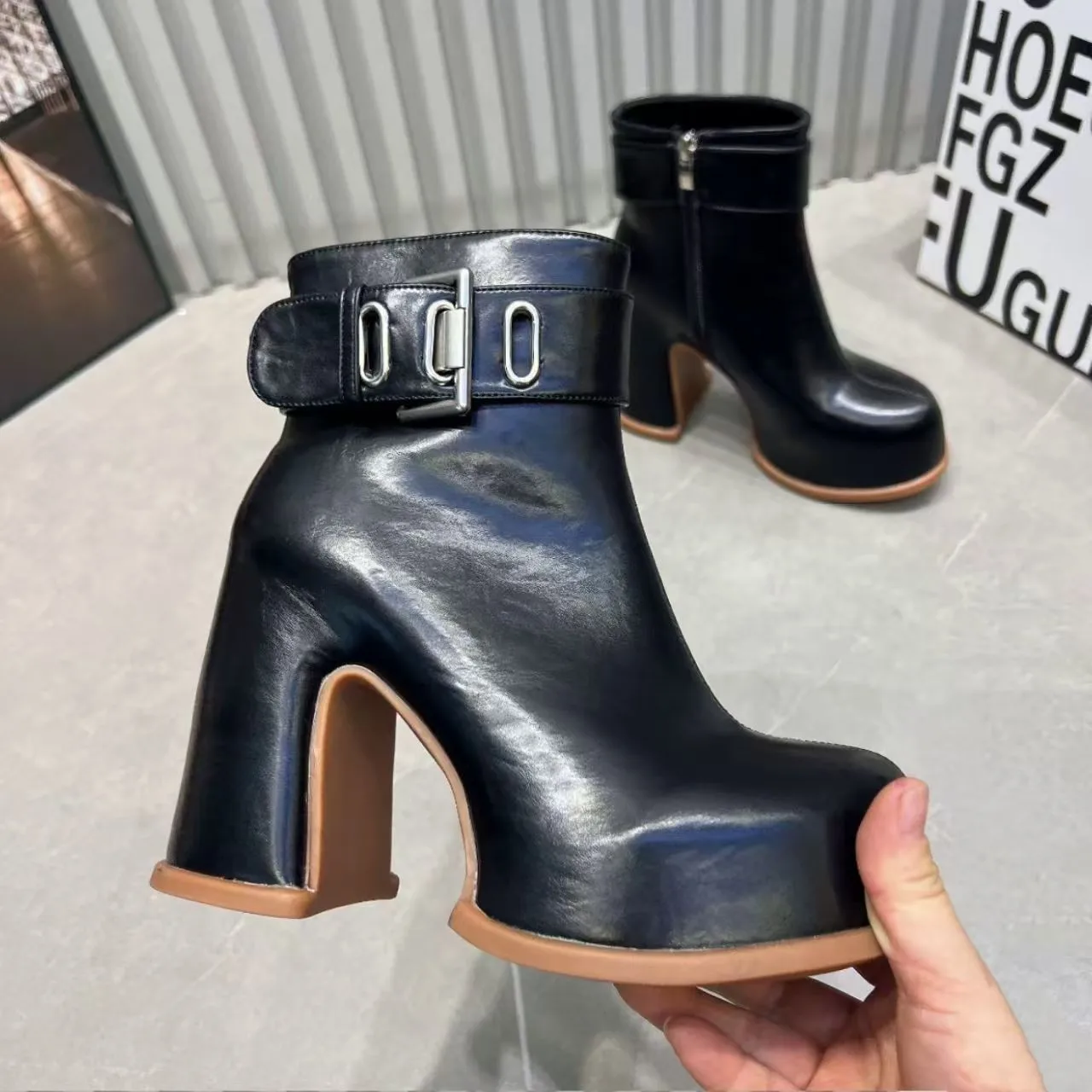 

Водонепроницаемые ботильоны во французском стиле на платформе, новые короткие ботинки на ультравысоком каблуке для женщин